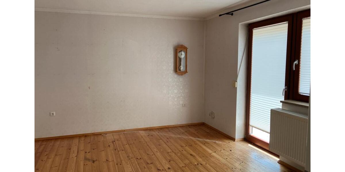 Einfamilienhaus Neustadt an der Donau - 8 Zimmer, 160 m&sup2;, 400.000&euro; | Angebot:26944162
