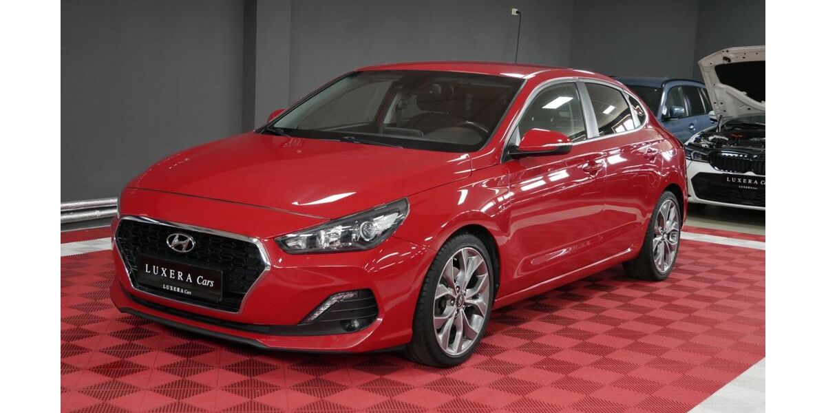 Hyundai i30 111.699 km 13.990 &euro; Großmehring 85098