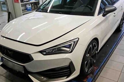 Cupra Leon 29.194 km 33.940 &euro; Mainburg 84048