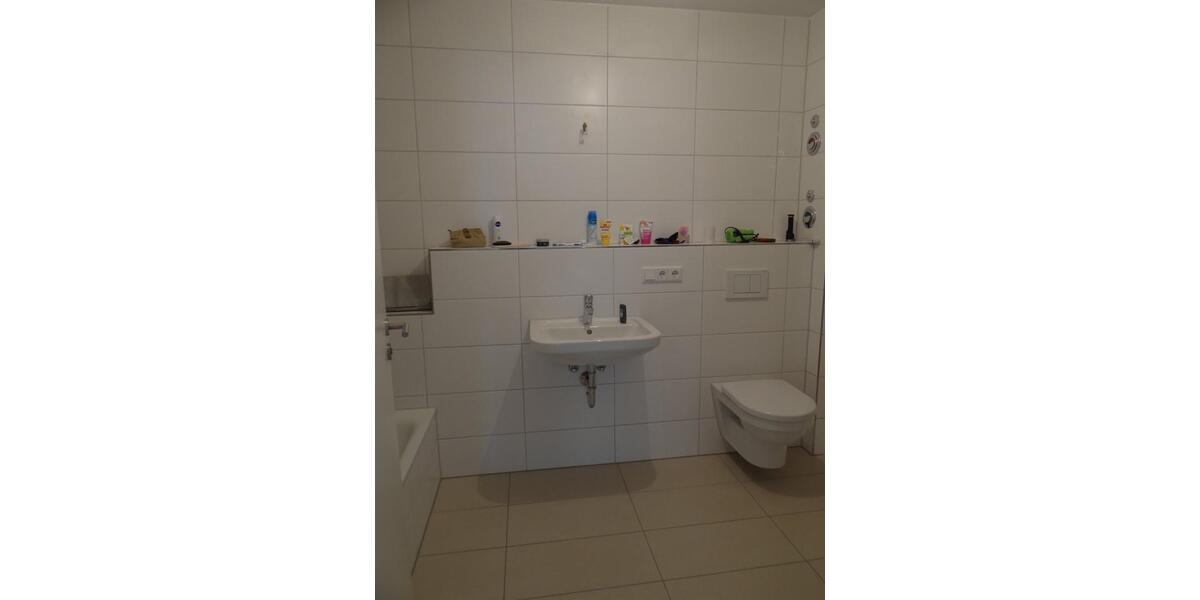 Erdgeschoßwohnung Ingolstadt - 3 Zimmer, 82 m&sup2;, 1.299&euro; | Angebot:26090280