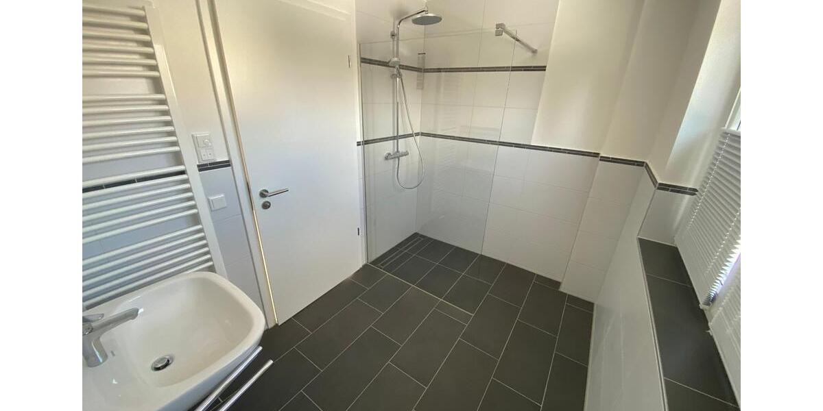 Reihenhaus Langenmosen - 4 Zimmer, 100 m&sup2;, 1.400&euro; | Angebot:25841118