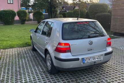VW Golf 216.000 km 2.999 &euro; Mainburg 84048