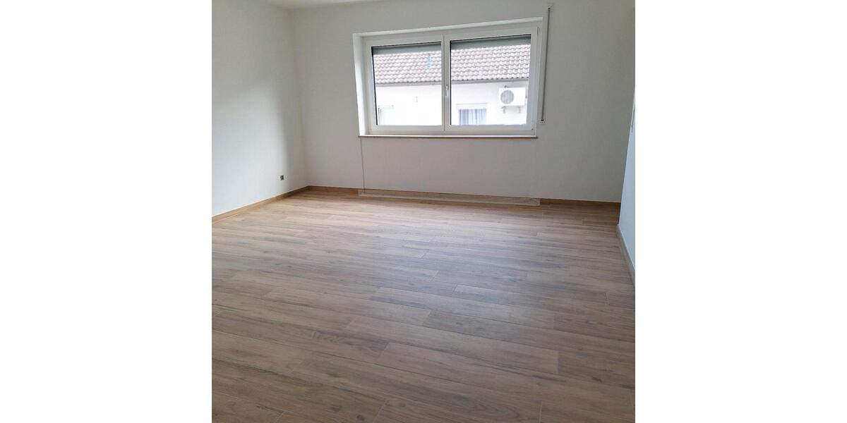 Etagenwohnung Großmehring - 4 Zimmer, 115 m&sup2;, 1.570&euro; | Angebot:27617653