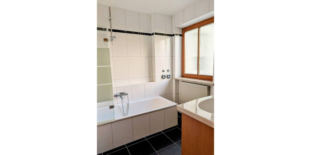 Etagenwohnung Ingolstadt - 3 Zimmer, 75 m&sup2;, 329.000&euro; | Angebot:25654282