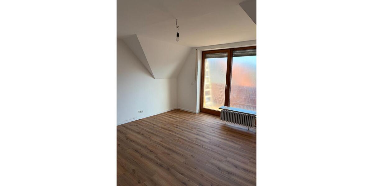 Mehrfamilienhaus, Wohnhaus Pförring - 8 Zimmer, 306 m&sup2;, 2.700&euro; | Angebot:26222982
