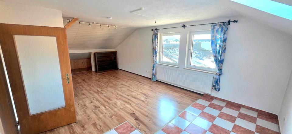 Einfamilienhaus Riedenburg - 9 Zimmer, 300 m&sup2;, 530.000&euro; | Angebot:26604568