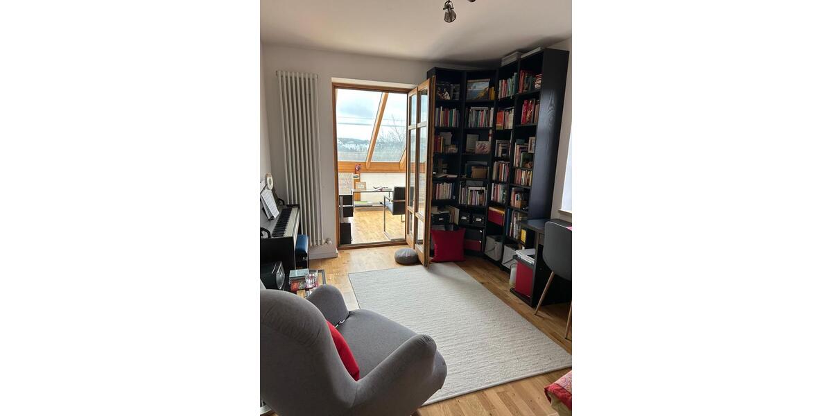 Etagenwohnung Neuburg an der Donau - 6 Zimmer, 150 m&sup2;, 2.100&euro; | Angebot:25416576