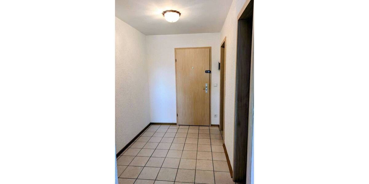 Etagenwohnung Ingolstadt Friedrichshofen-Hollerstauden - 3 Zimmer, 81 m&sup2;, 1.100&euro; | Angebot:26835511