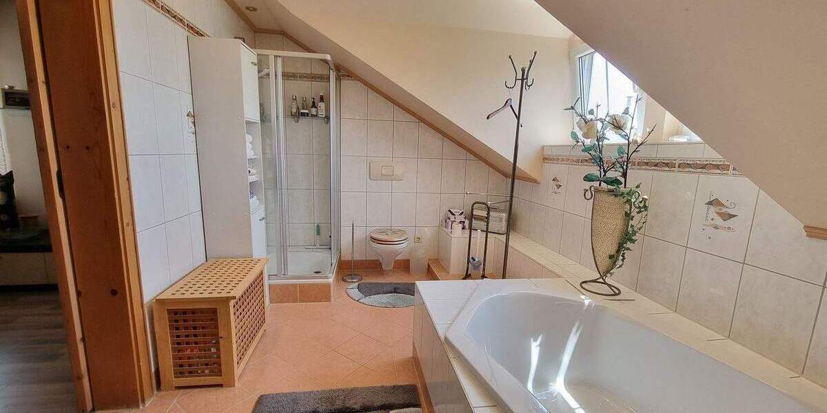 Doppelhaushälfte Großmehring - 5 Zimmer, 217 m&sup2;, 679.000&euro; | Angebot:25708034