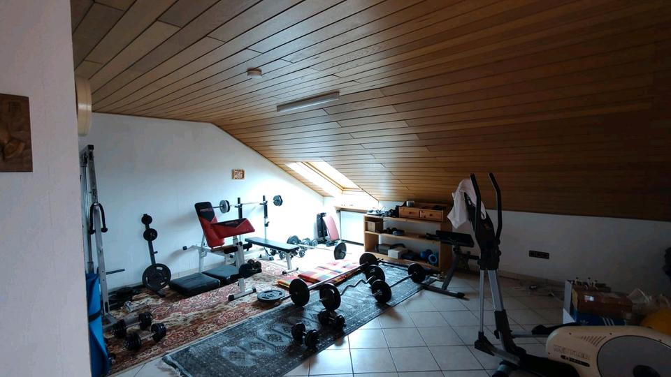 Reihenhaus Ingolstadt Nordost - 7 Zimmer, 210 m&sup2;, 650.000&euro; | Angebot:26042395