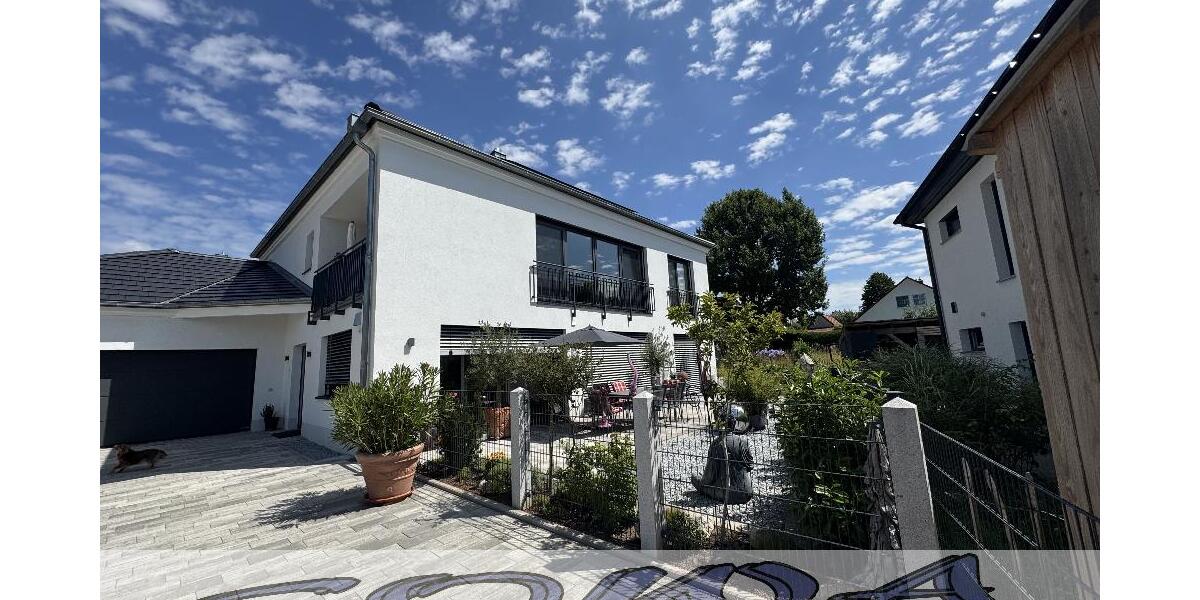 Traumwohnung sucht neue Mieter - 3 Zimmer, offener Wohnbereich, Balkon, hochwertige Einbauküche - Oberhausen - Ein Objekt von Ihrem Immobilienpartner SOWA Immobilien und Finanzen - 3- Oberhausen | Angebot:27225058