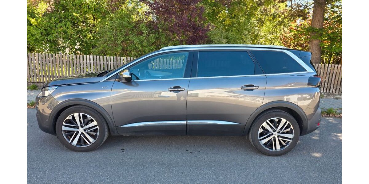 Peugeot 5008 96.000 km 18.599 &euro; Ingolstadt 85051