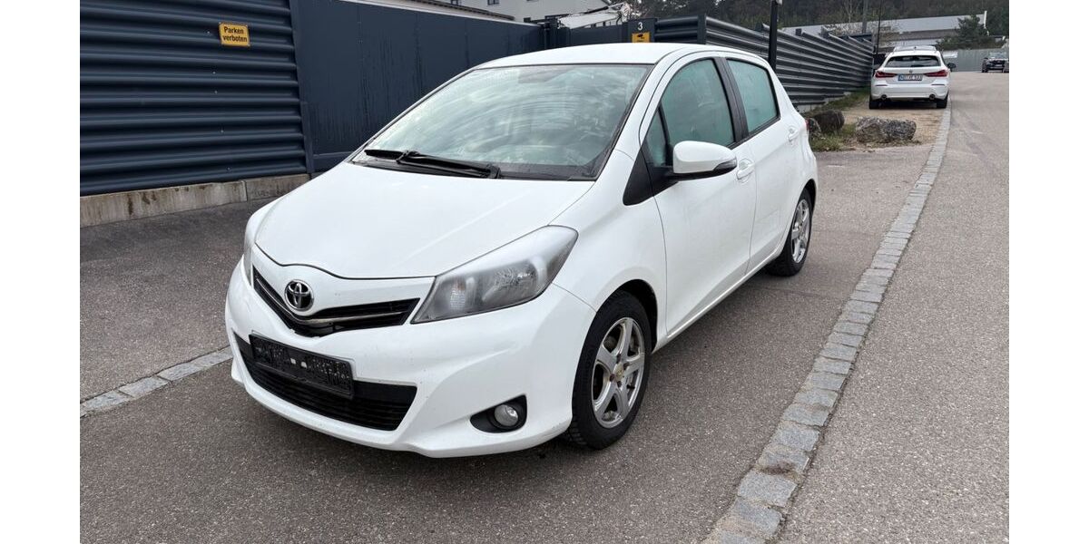 Toyota Yaris 122.000 km 4.450 &euro; Hohenwart 86558