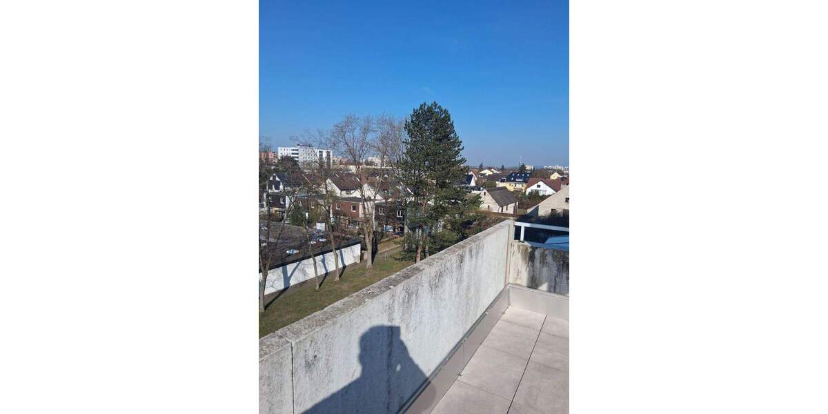 Etagenwohnung Ingolstadt Friedrichshofen-Hollerstauden - 5 Zimmer, 138 m&sup2;, 285.000&euro; | Angebot:25708053