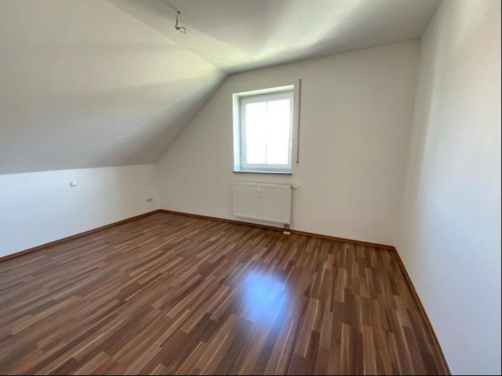 Dachgeschoßwohnung Schrobenhausen - 2 Zimmer, 56 m&sup2;, 700&euro; | Angebot:26340505