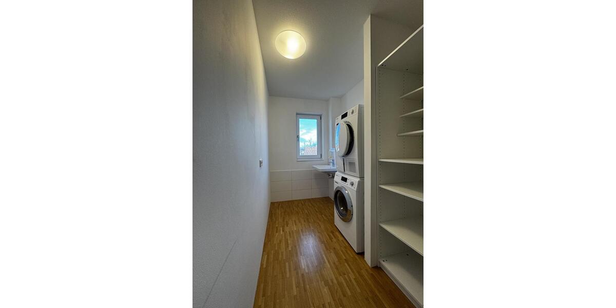 Dachgeschoßwohnung Neuburg an der Donau - 2 Zimmer, 62 m&sup2;, 830&euro; | Angebot:25781296