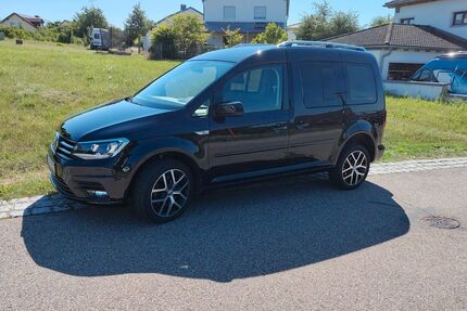 VW Caddy 88.355 km 22.999 &euro; Kösching 85092