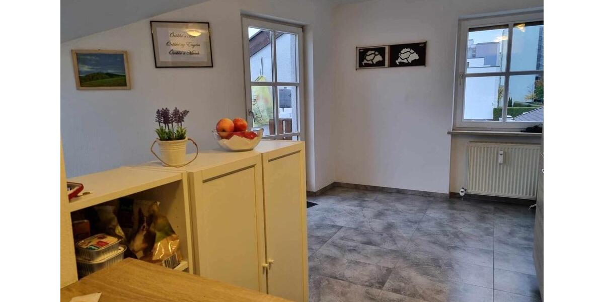 Dachgeschoßwohnung Ingolstadt Nordost - 2 Zimmer, 45 m&sup2;, 900&euro; | Angebot:25512569