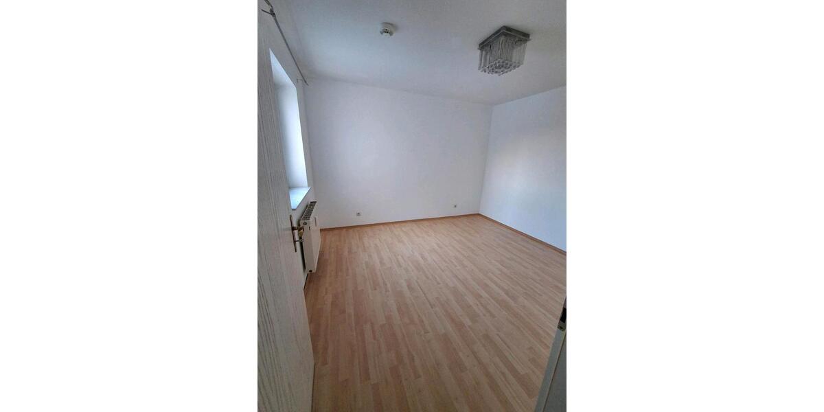 Etagenwohnung Schrobenhausen - 3 Zimmer, 74 m&sup2;, 290.000&euro; | Angebot:26120572