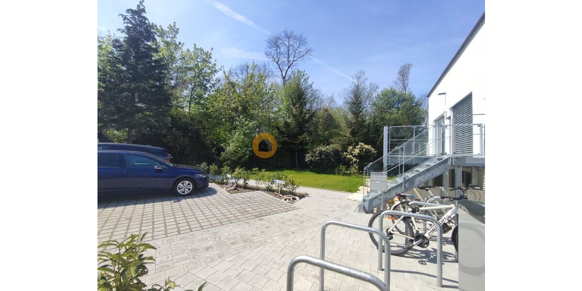 Wohnen und Arbeiten: zentrale 6 Zimmer Rooftop-Wohnung in Ingolstadt Monikaviertel - Dachgeschoßwohnung Ingolstadt Südost | Angebot:25836611