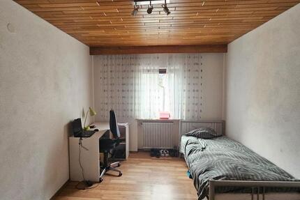 Wohnung Eichstätt - 13 Zimmer, 90 m&sup2;, 300&euro; | Angebot:25362775