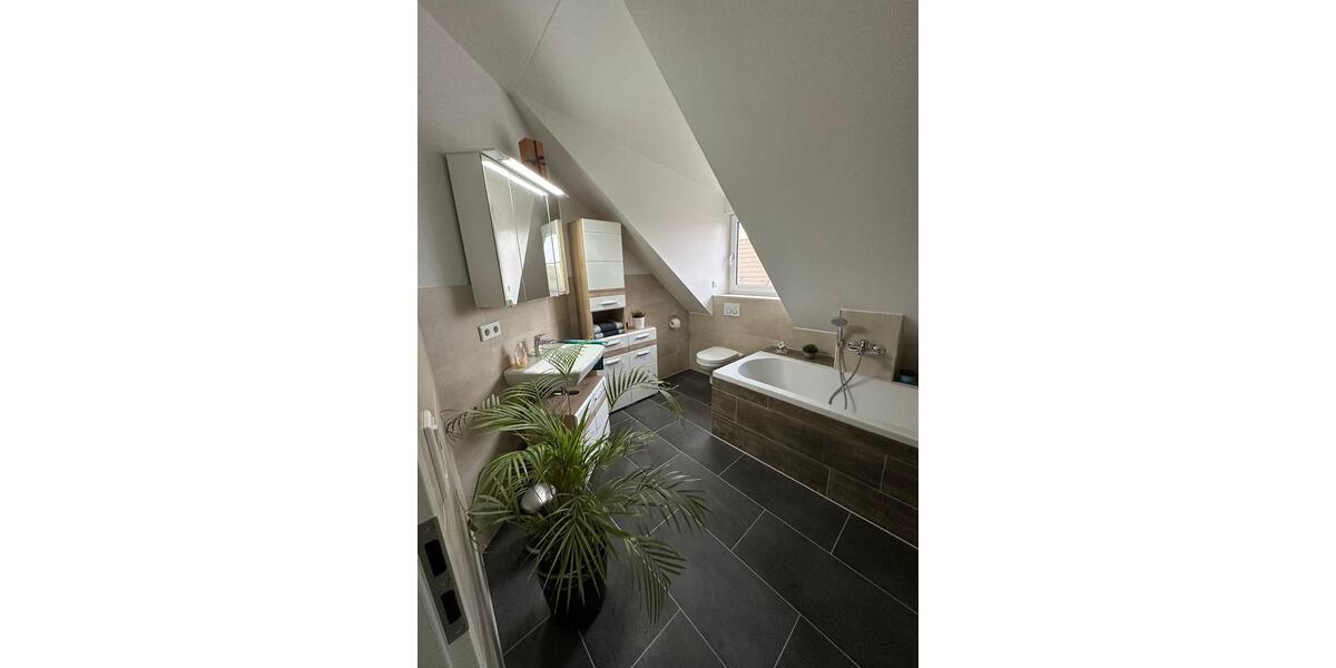 Dachgeschoßwohnung Ingolstadt Nordost - 2 Zimmer, 54 m&sup2;, 310.000&euro; | Angebot:25473033