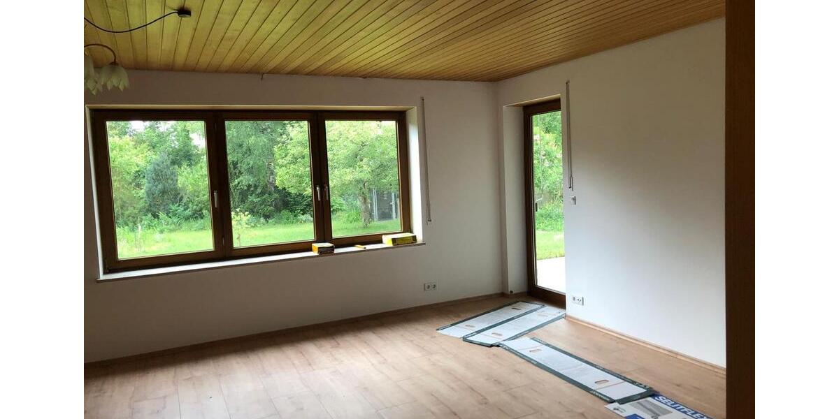 Erdgeschoßwohnung Reichertshofen - 4.5 Zimmer, 120 m&sup2;, 1.300&euro; | Angebot:25570337