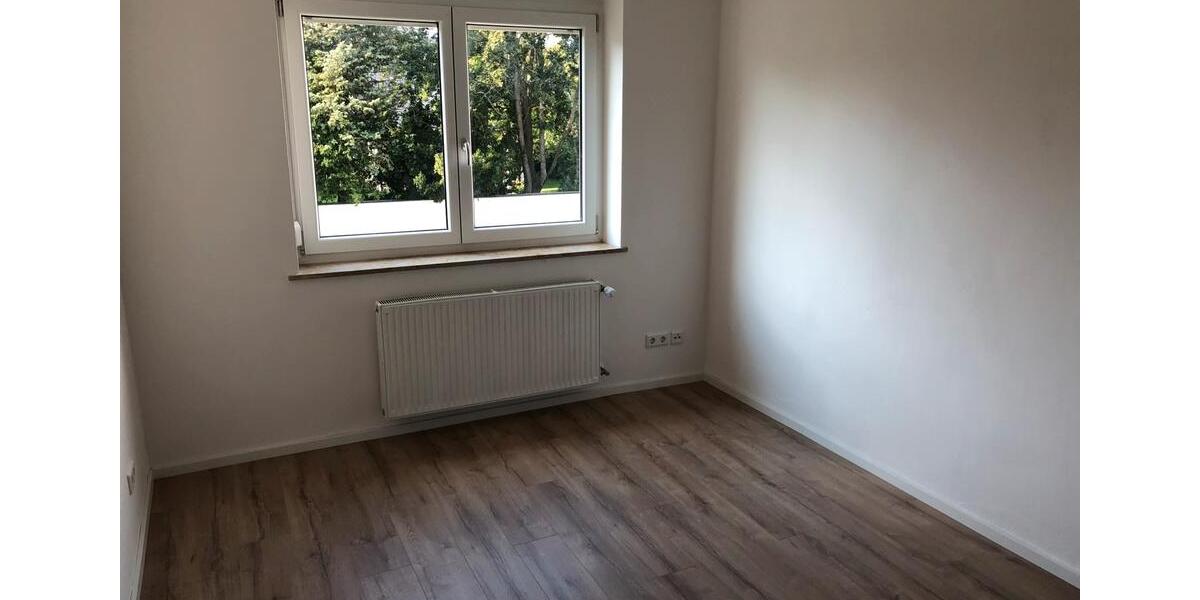 Reihenhaus Ingolstadt - 6 Zimmer, 134 m&sup2;, 595.000&euro; | Angebot:24655331