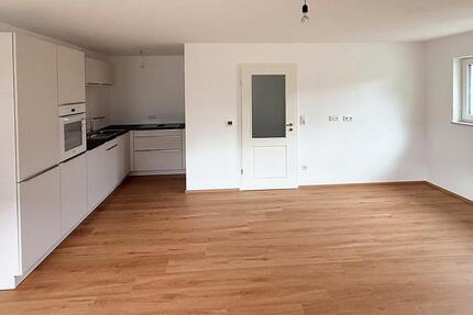 Wohnung Ingolstadt Südost - 2.5 Zimmer, 55 m&sup2;, 1.000&euro; | Angebot:27617644