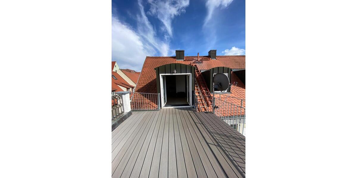 Dachgeschoßwohnung Ingolstadt - 3 Zimmer, 95 m&sup2;, 1.200&euro; | Angebot:26648208