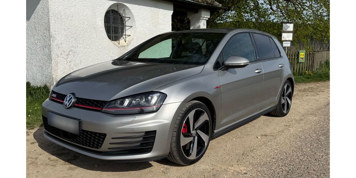 VW Golf 111.000 km 17.500 &euro; Wolnzach 85283