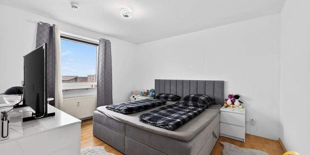 Etagenwohnung Ingolstadt Friedrichshofen-Hollerstauden - 5 Zimmer, 108 m&sup2;, 330.000&euro; | Angebot:25775987