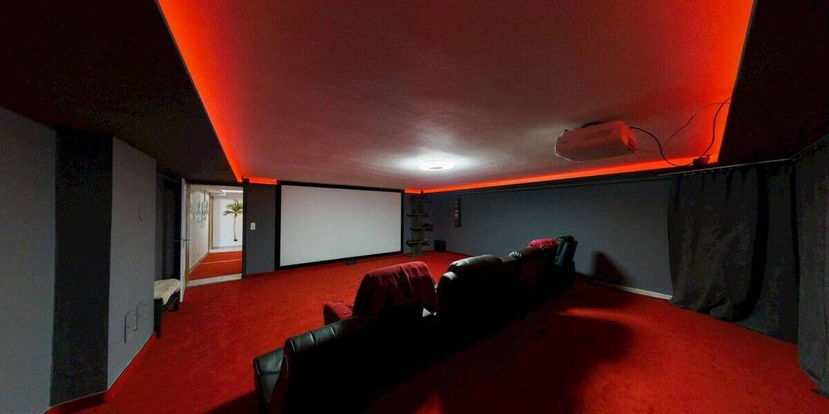 Einfamilienhaus Ingolstadt Ringsee - 8 Zimmer, 318 m&sup2;, 1.190.000&euro; | Angebot:26092993