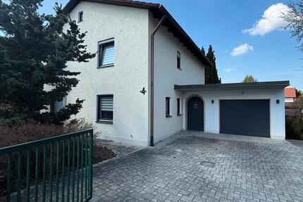 Haus Hohenwart - 4 Zimmer, 130 m&sup2;, 1.560&euro; | Angebot:26546687