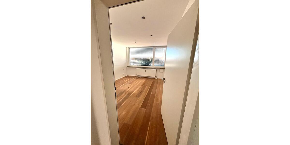 Einfamilienhaus Ingolstadt - 2.5 Zimmer, 114 m&sup2;, 2.300&euro; | Angebot:27593334