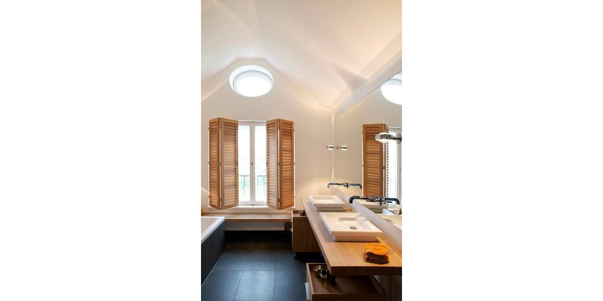 Villa Geisenfeld - 5 Zimmer, 372 m&sup2;, 1.280.000&euro; | Angebot:23391094