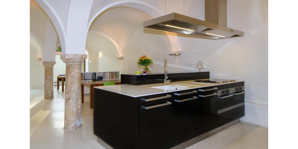 Villa Geisenfeld - 5 Zimmer, 372 m&sup2;, 1.280.000&euro; | Angebot:23391094