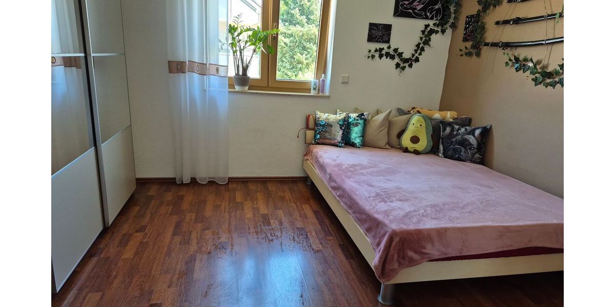 „Provisionsfrei“ Familienfreundliche DHH mit ausgebauter Doppelgarage Unterhaunstadt - Einfamilienhaus Ingolstadt Nordost | Angebot:26633714