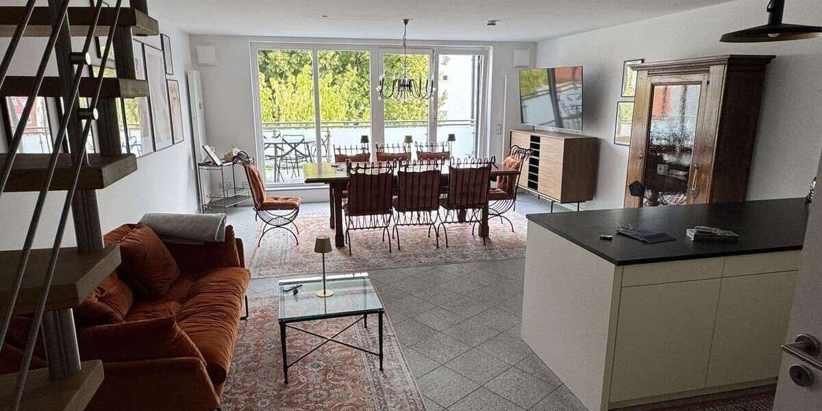 Etagenwohnung Ingolstadt Altstadt Südwest - 3 Zimmer, 102 m&sup2;, 1.700&euro; | Angebot:24701947