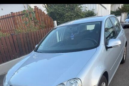 VW Golf 124.500 km 3.899 &euro; Ingolstadt 85055