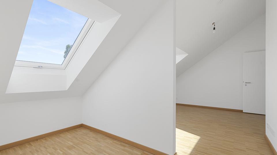 Dachgeschoßwohnung Ingolstadt Friedrichshofen-Hollerstauden - 3.5 Zimmer, 119 m&sup2;, 1.100&euro; | Angebot:26443277