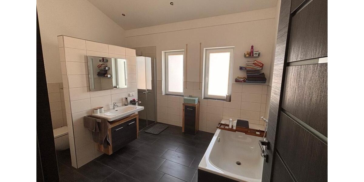 Doppelhaushälfte Pförring - 5 Zimmer, 155 m&sup2;, 589.000&euro; | Angebot:26407404
