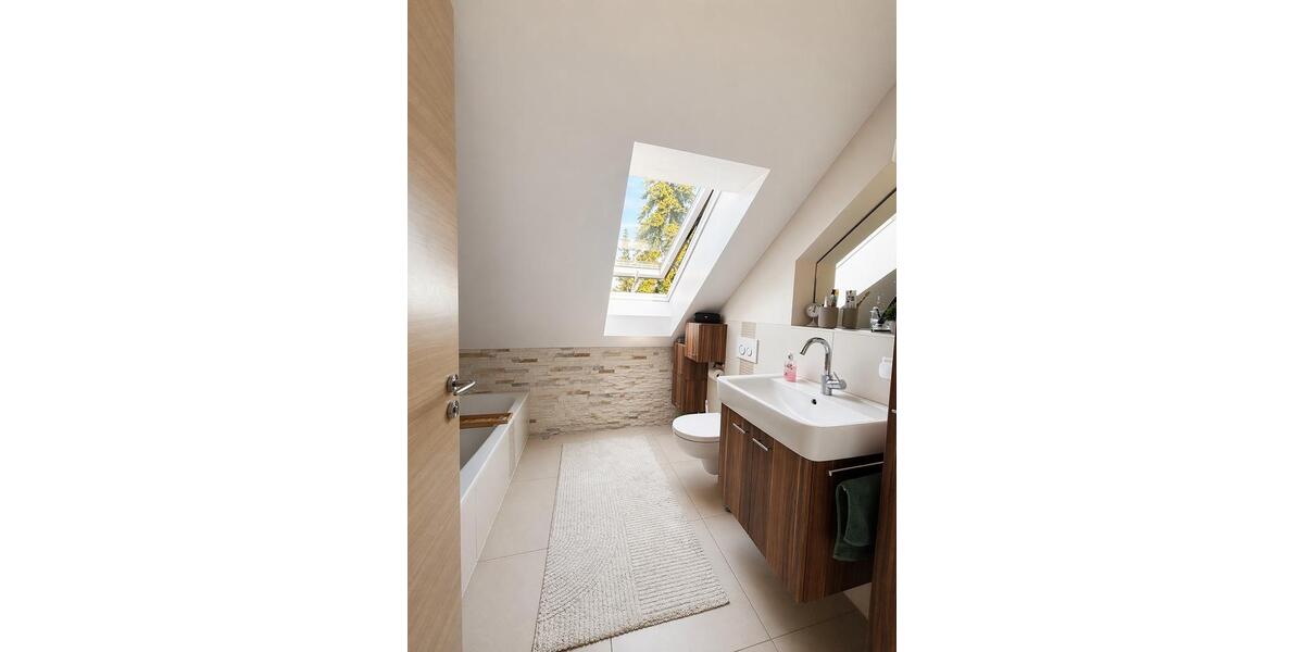 Dachgeschoßwohnung Ingolstadt Nordost - 2.5 Zimmer, 65 m&sup2;, 296.000&euro; | Angebot:26515220