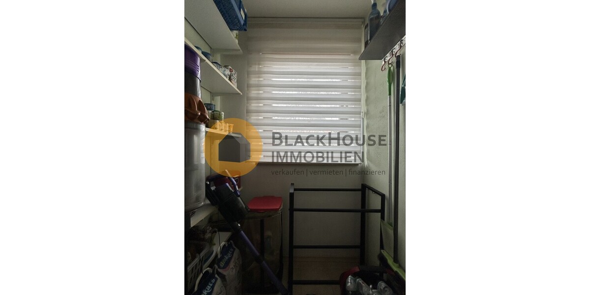 Ein-Zwei-Familienhaus mit Garagen, grosses Grundstück in schöner Ortsrandlage - Zweifamilienhaus Hepberg | Angebot:25234782