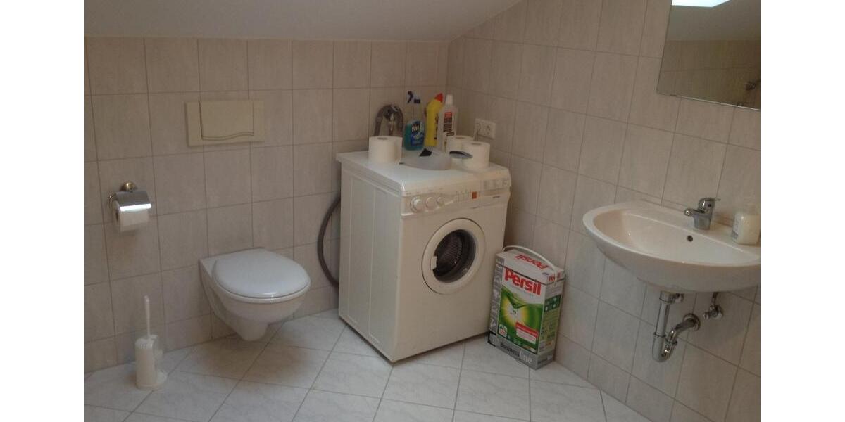 Dachgeschoßwohnung Gaimersheim - 4 Zimmer, 95 m&sup2;, 1.290&euro; | Angebot:25517203