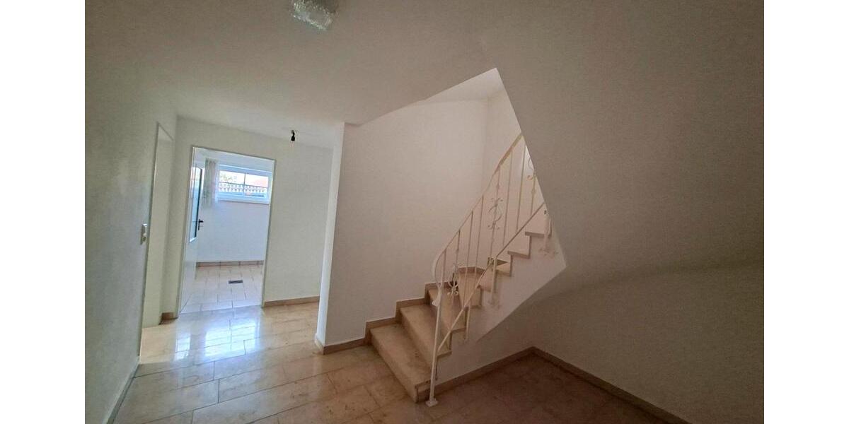Doppelhaushälfte Wellheim - 5 Zimmer, 125 m&sup2;, 1.150&euro; | Angebot:27617100