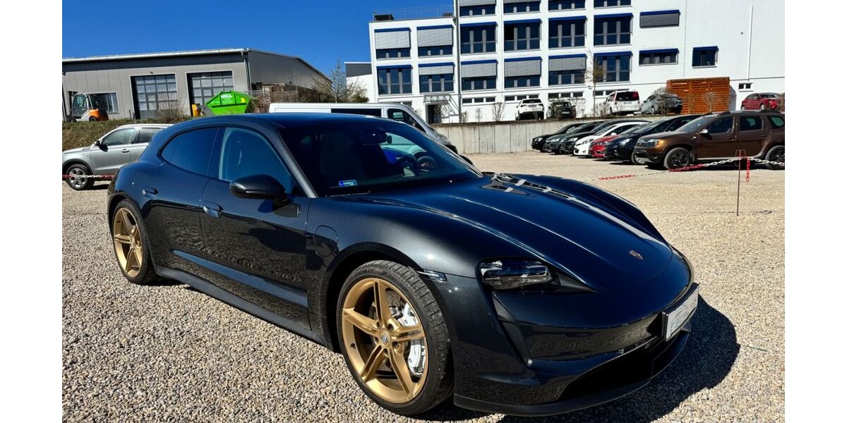 Porsche Taycan 16.800 km 65.990 &euro; Pfaffenhofen an der Ilm 85276