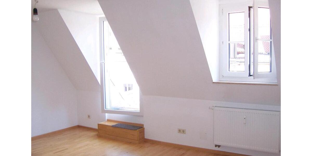 Dachgeschoßwohnung Ingolstadt - 1 Zimmer, 37 m&sup2;, 740&euro; | Angebot:25951777