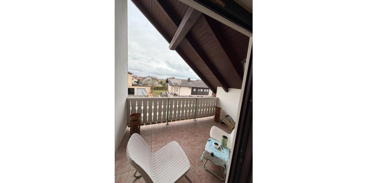 Dachgeschoßwohnung Stammham - 3 Zimmer, 85 m&sup2;, 287.000&euro; | Angebot:25653481