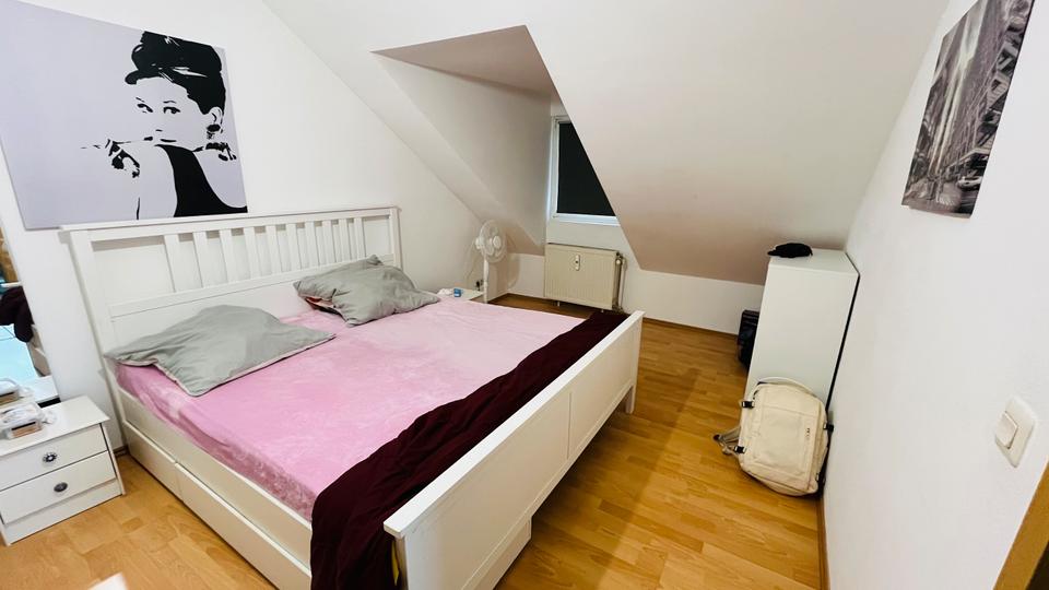 Dachgeschoßwohnung Ingolstadt Friedrichshofen-Hollerstauden - 2 Zimmer, 45 m&sup2;, 700&euro; | Angebot:27616436